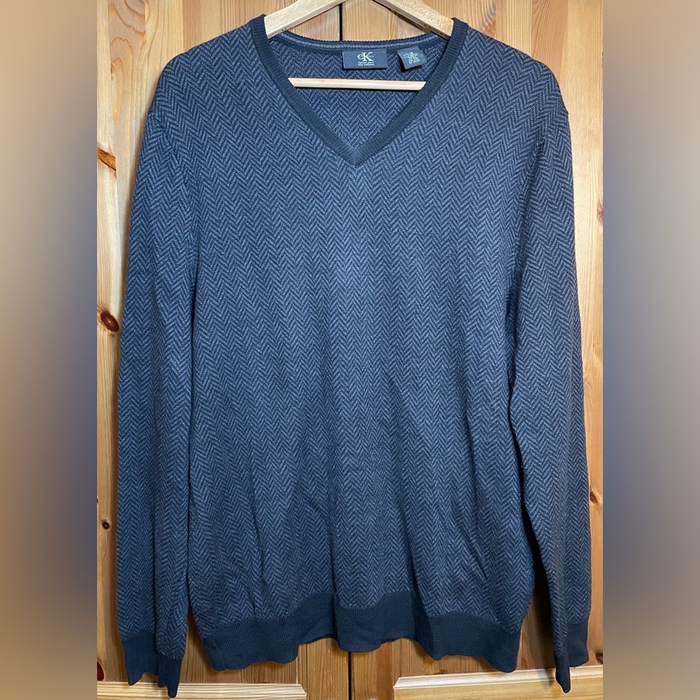 Calvin Klein Merino Wool Blend Gray Black Herringbone V Neck Sweater Men’s Large
